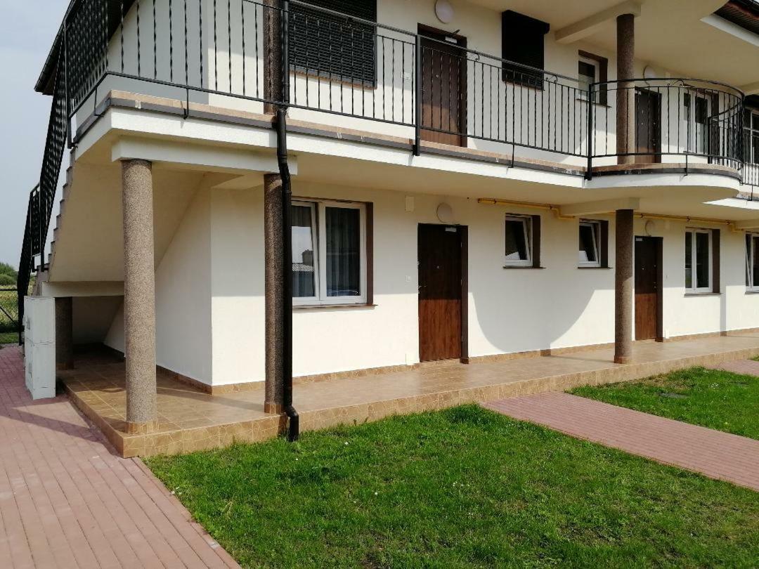 Zefir Apartamento Darlowo Exterior foto